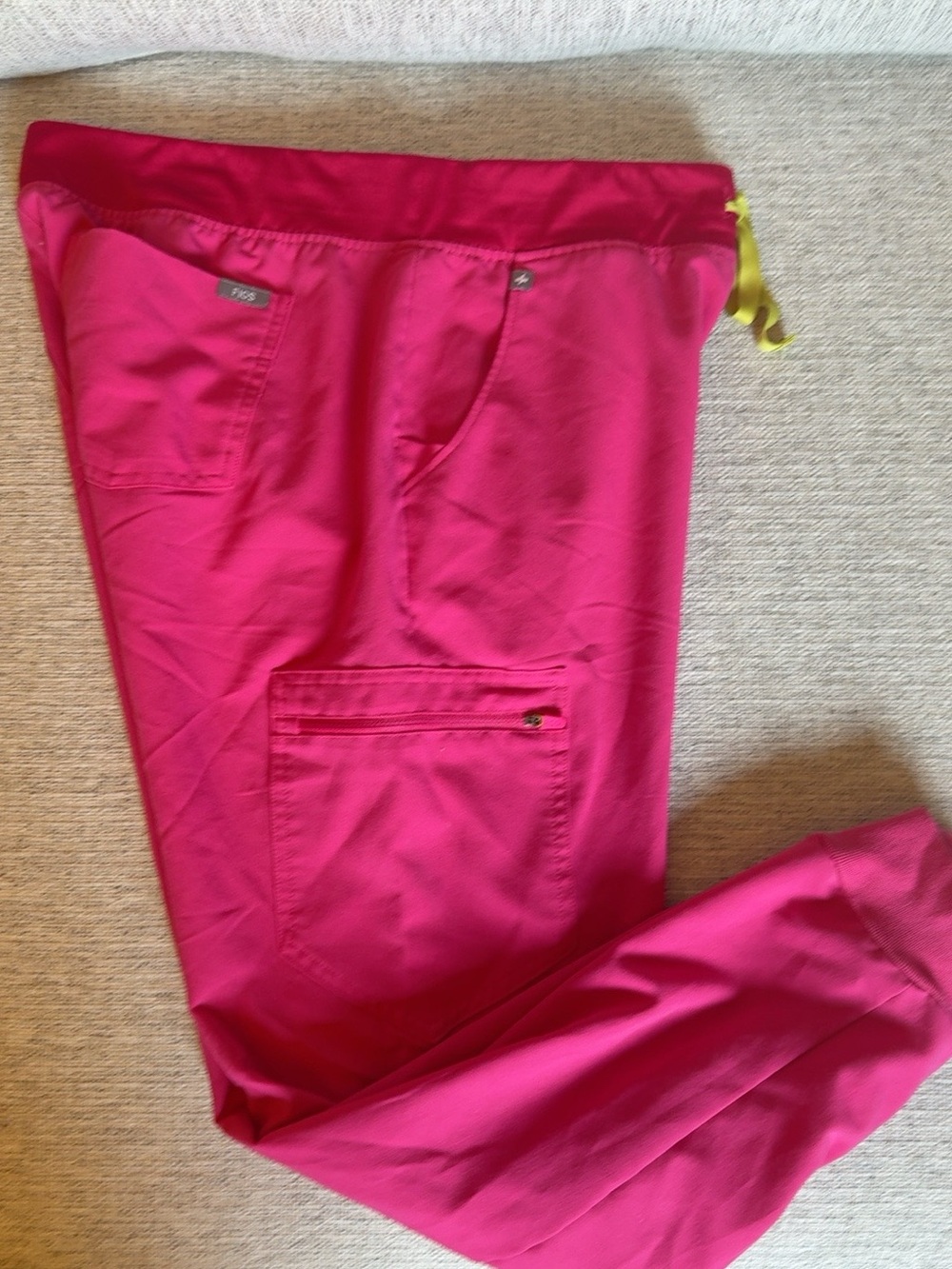 FIGS Technical Collection Large Hot Pink Fuchsia Slim Scrub Pants